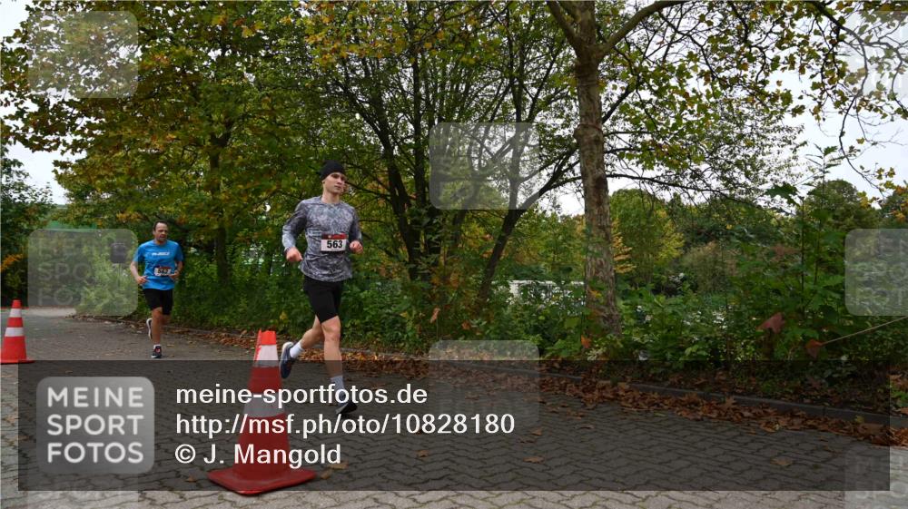 11.10.2026 - Bramfelder Halbmarathon 2026 J. Mangold http://msf.ph/oto/10828180 11.10.2026 10:48:37 Laufen 101, 562, 563, 734 meine-sportfotos.de