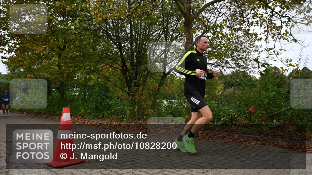 11.10.2026 - Bramfelder Halbmarathon 2026 J. Mangold http://msf.ph/oto/10828200 11.10.2026 10:49:31 Laufen 589 meine-sportfotos.de