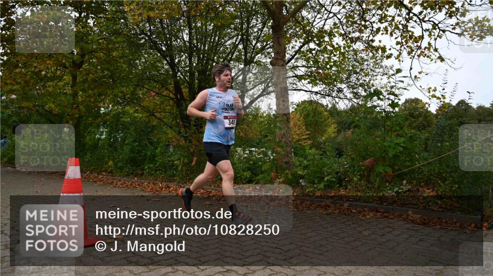 11.10.2026 - Bramfelder Halbmarathon 2026 J. Mangold http://msf.ph/oto/10828250 11.10.2026 10:50:41 Laufen 345, 811 meine-sportfotos.de