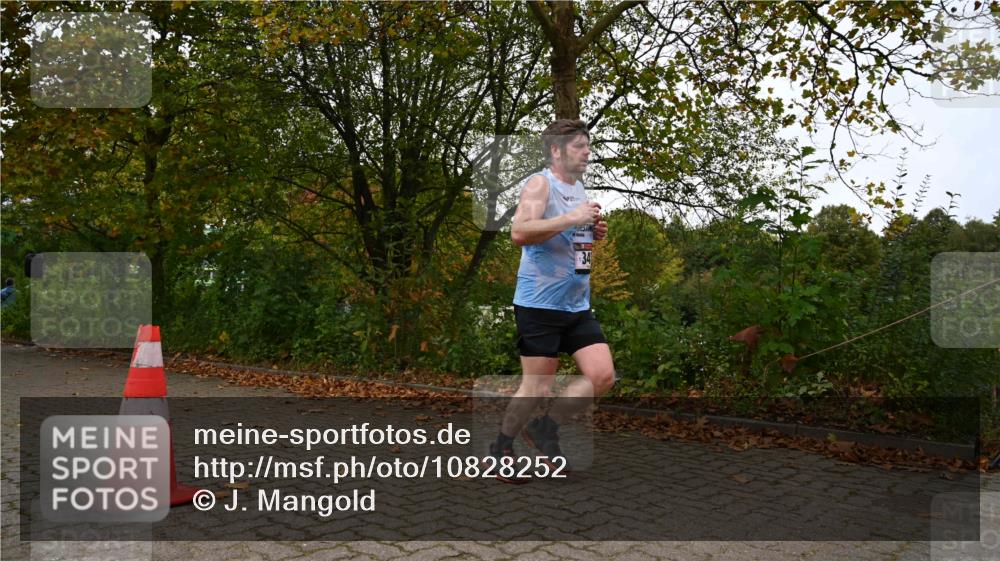 11.10.2026 - Bramfelder Halbmarathon 2026 J. Mangold http://msf.ph/oto/10828252 11.10.2026 10:50:41 Laufen 345, 811 meine-sportfotos.de