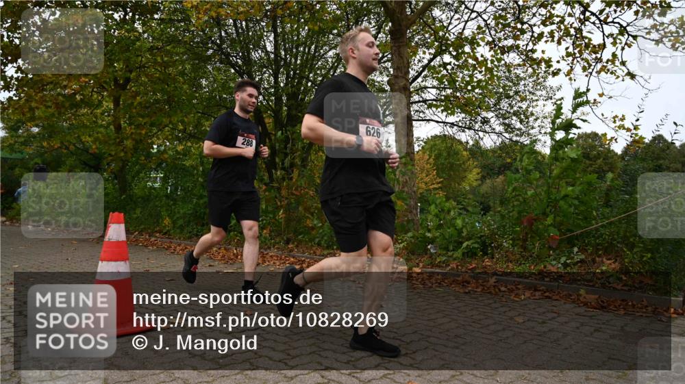 11.10.2026 - Bramfelder Halbmarathon 2026 J. Mangold http://msf.ph/oto/10828269 11.10.2026 10:50:48 Laufen 288, 411, 469, 626 meine-sportfotos.de