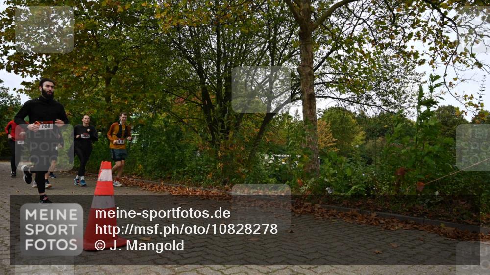 11.10.2026 - Bramfelder Halbmarathon 2026 J. Mangold http://msf.ph/oto/10828278 11.10.2026 10:50:54 Laufen 132, 288, 365, 401, 435, 514, 626, 766 meine-sportfotos.de