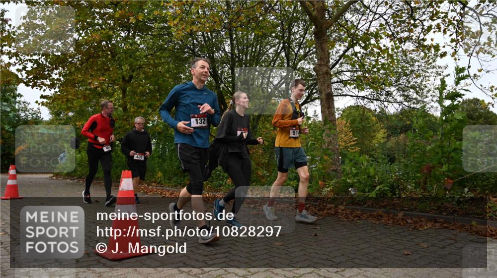 11.10.2026 - Bramfelder Halbmarathon 2026 J. Mangold http://msf.ph/oto/10828297 11.10.2026 10:50:56 Laufen 132, 365, 401, 435, 514, 766 meine-sportfotos.de