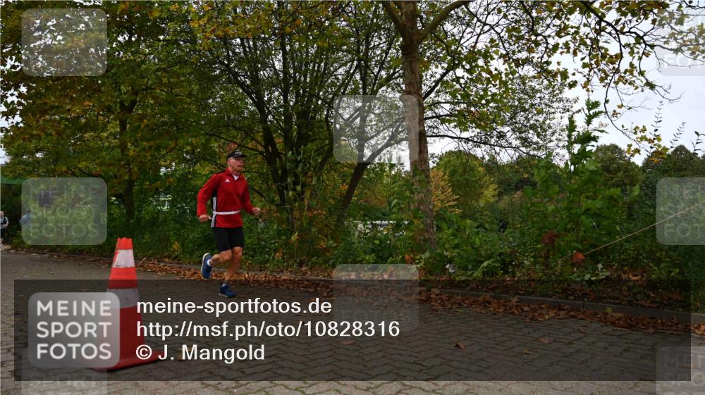 11.10.2026 - Bramfelder Halbmarathon 2026 J. Mangold http://msf.ph/oto/10828316 11.10.2026 10:51:08 Laufen 171 meine-sportfotos.de