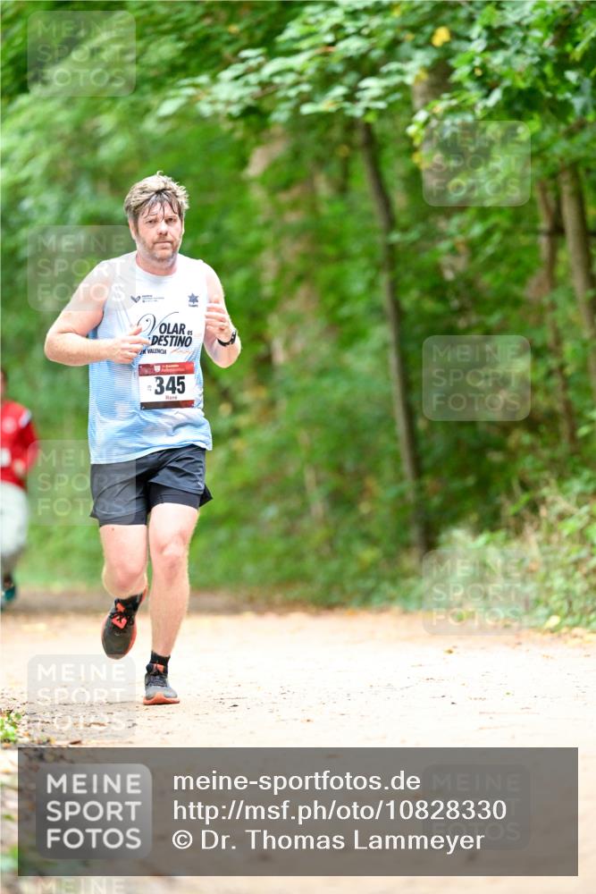 11.10.2026 - Bramfelder Halbmarathon 2026 Dr. Thomas Lammeyer http://msf.ph/oto/10828330 11.10.2026 11:06:34 Laufen 345 meine-sportfotos.de