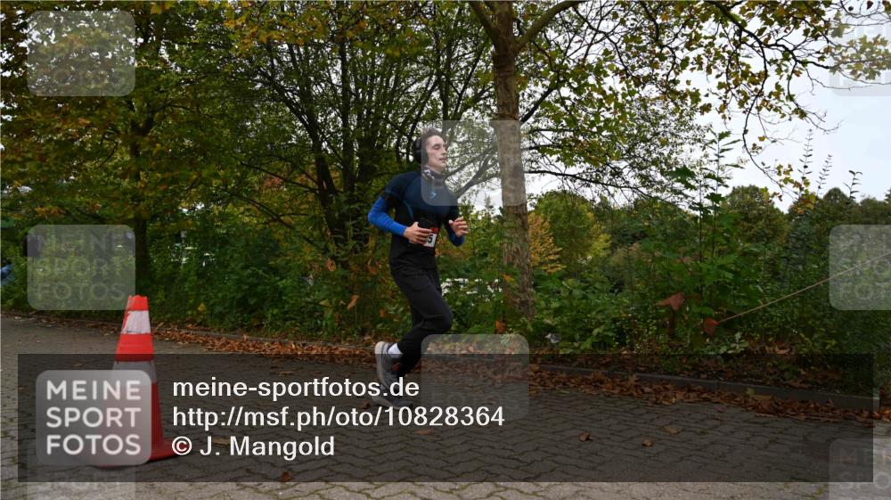 11.10.2026 - Bramfelder Halbmarathon 2026 J. Mangold http://msf.ph/oto/10828364 11.10.2026 10:52:45 Laufen 530, 725 meine-sportfotos.de