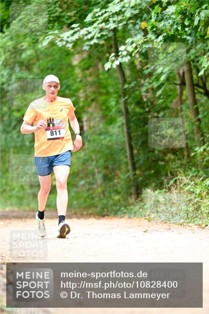 11.10.2026 - Bramfelder Halbmarathon 2026 Dr. Thomas Lammeyer http://msf.ph/oto/10828400 11.10.2026 11:06:57 Laufen 811 meine-sportfotos.de