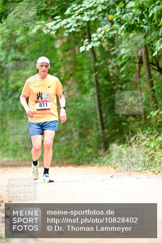 11.10.2026 - Bramfelder Halbmarathon 2026 Dr. Thomas Lammeyer http://msf.ph/oto/10828402 11.10.2026 11:06:57 Laufen 811 meine-sportfotos.de