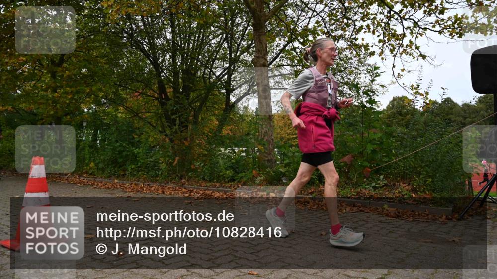 11.10.2026 - Bramfelder Halbmarathon 2026 J. Mangold http://msf.ph/oto/10828416 11.10.2026 10:53:44 Laufen 479, 778 meine-sportfotos.de