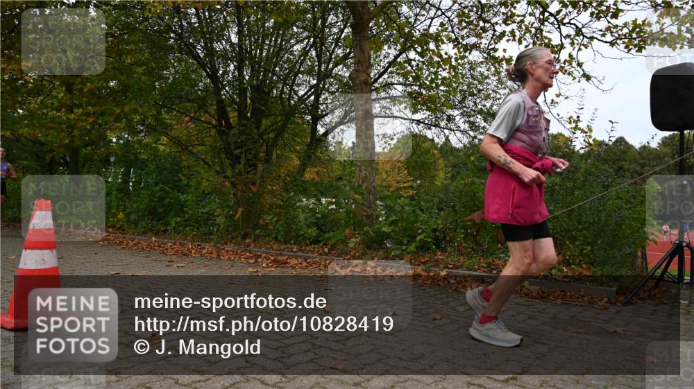 11.10.2026 - Bramfelder Halbmarathon 2026 J. Mangold http://msf.ph/oto/10828419 11.10.2026 10:53:44 Laufen 479, 778 meine-sportfotos.de