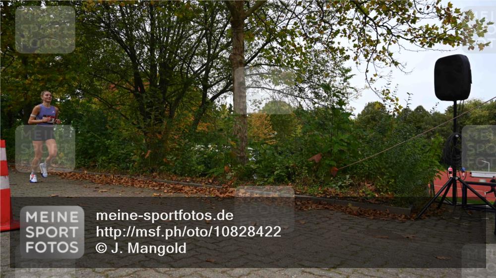 11.10.2026 - Bramfelder Halbmarathon 2026 J. Mangold http://msf.ph/oto/10828422 11.10.2026 10:53:45 Laufen 479, 778 meine-sportfotos.de