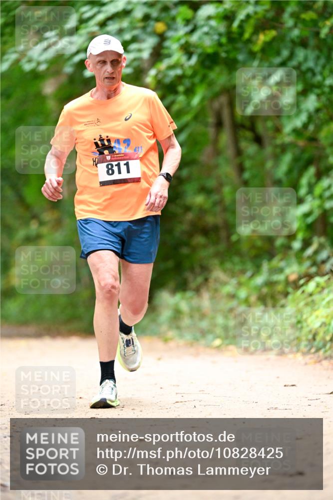 11.10.2026 - Bramfelder Halbmarathon 2026 Dr. Thomas Lammeyer http://msf.ph/oto/10828425 11.10.2026 11:06:59 Laufen 811 meine-sportfotos.de