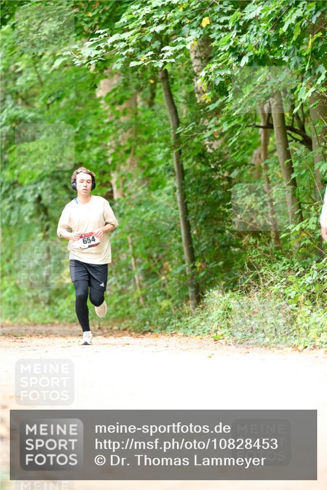 11.10.2026 - Bramfelder Halbmarathon 2026 Dr. Thomas Lammeyer http://msf.ph/oto/10828453 11.10.2026 11:07:10 Laufen 654 meine-sportfotos.de