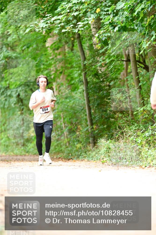11.10.2026 - Bramfelder Halbmarathon 2026 Dr. Thomas Lammeyer http://msf.ph/oto/10828455 11.10.2026 11:07:10 Laufen 654 meine-sportfotos.de