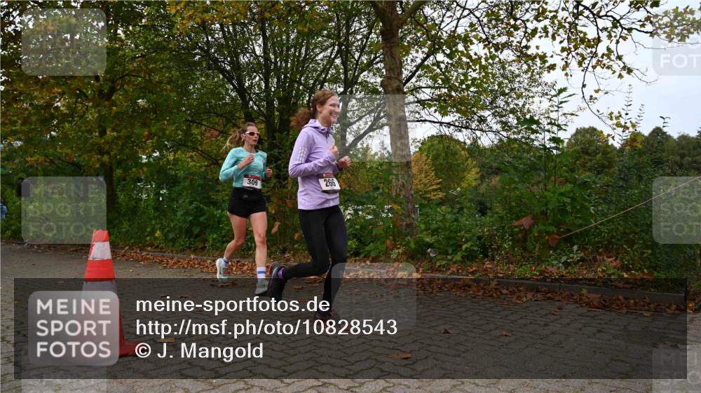 11.10.2026 - Bramfelder Halbmarathon 2026 J. Mangold http://msf.ph/oto/10828543 11.10.2026 10:55:38 Laufen 266, 309 meine-sportfotos.de