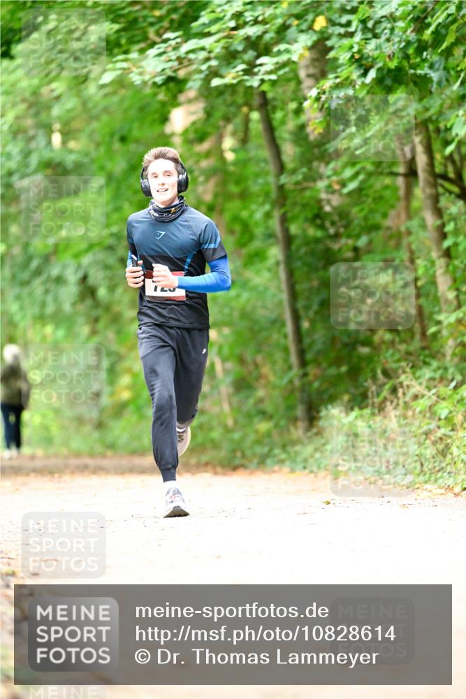 11.10.2026 - Bramfelder Halbmarathon 2026 Dr. Thomas Lammeyer http://msf.ph/oto/10828614 11.10.2026 11:07:47 Laufen  meine-sportfotos.de
