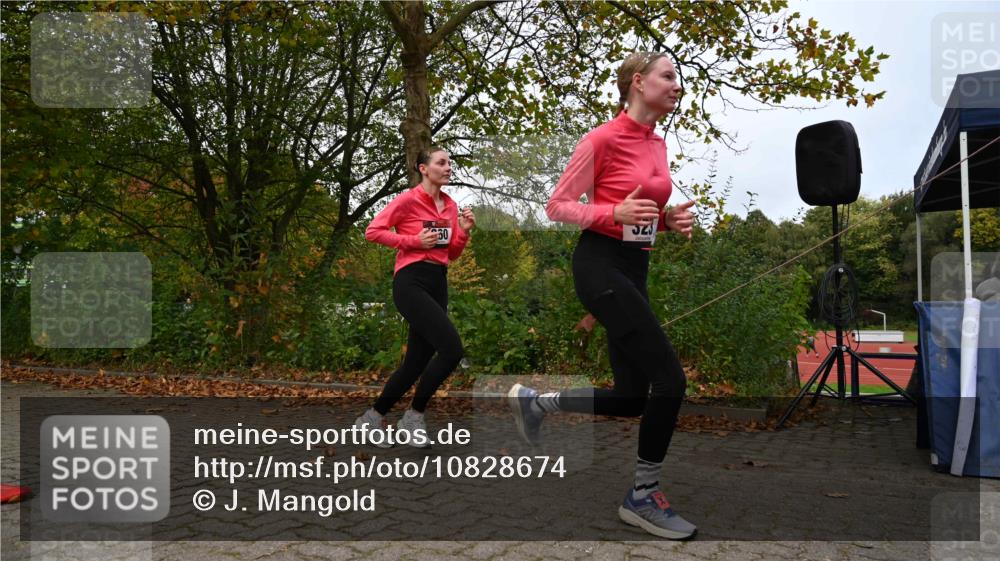 11.10.2026 - Bramfelder Halbmarathon 2026 J. Mangold http://msf.ph/oto/10828674 11.10.2026 10:57:05 Laufen 270, 323, 360, 553, 769 meine-sportfotos.de