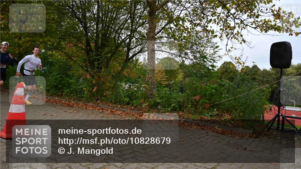 11.10.2026 - Bramfelder Halbmarathon 2026 J. Mangold http://msf.ph/oto/10828679 11.10.2026 10:57:27 Laufen 351, 595 meine-sportfotos.de
