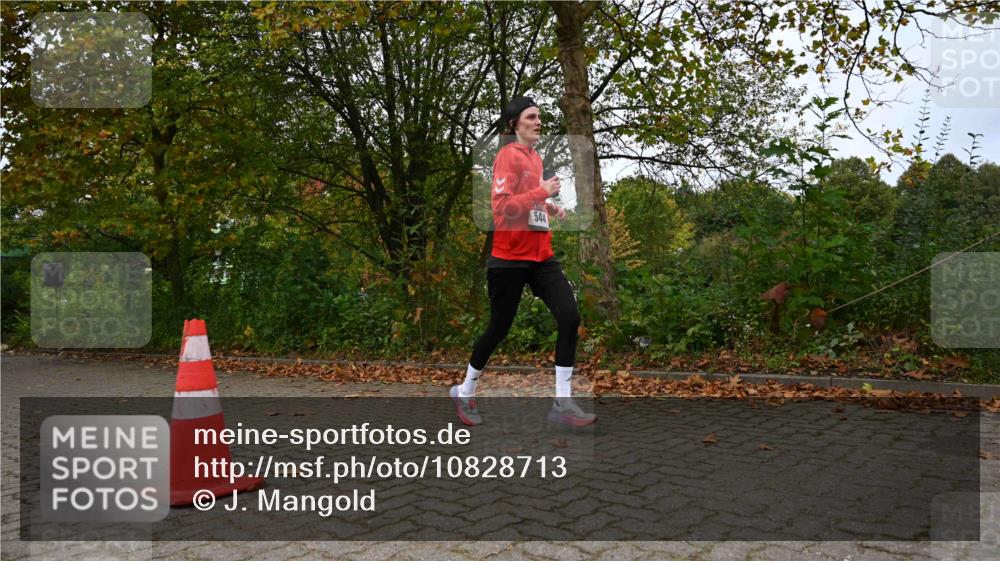 11.10.2026 - Bramfelder Halbmarathon 2026 J. Mangold http://msf.ph/oto/10828713 11.10.2026 10:57:43 Laufen 6 meine-sportfotos.de