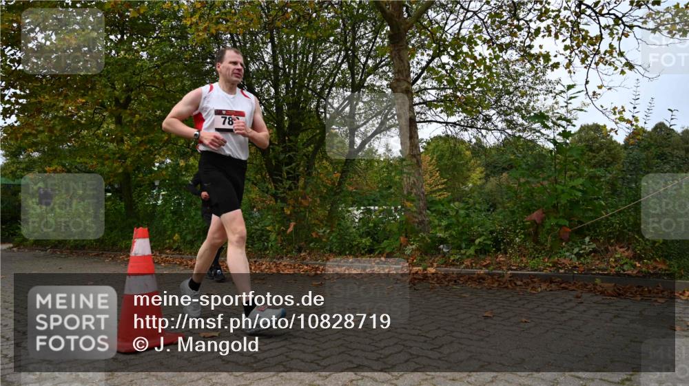 11.10.2026 - Bramfelder Halbmarathon 2026 J. Mangold http://msf.ph/oto/10828719 11.10.2026 10:57:57 Laufen 25, 788, 817 meine-sportfotos.de
