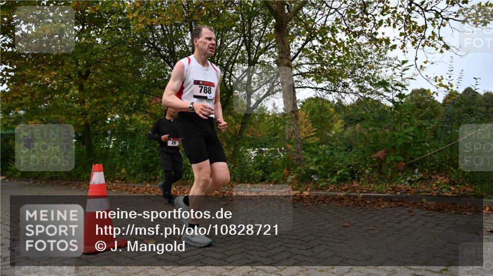 11.10.2026 - Bramfelder Halbmarathon 2026 J. Mangold http://msf.ph/oto/10828721 11.10.2026 10:57:58 Laufen 25, 788 meine-sportfotos.de