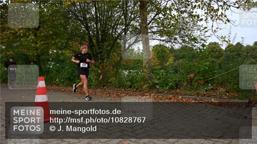 11.10.2026 - Bramfelder Halbmarathon 2026 J. Mangold http://msf.ph/oto/10828767 11.10.2026 10:58:39 Laufen 121, 259 meine-sportfotos.de