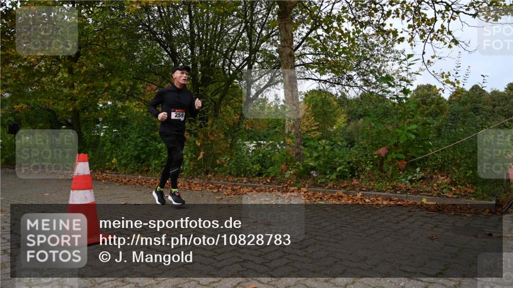 11.10.2026 - Bramfelder Halbmarathon 2026 J. Mangold http://msf.ph/oto/10828783 11.10.2026 10:58:41 Laufen 121, 259 meine-sportfotos.de
