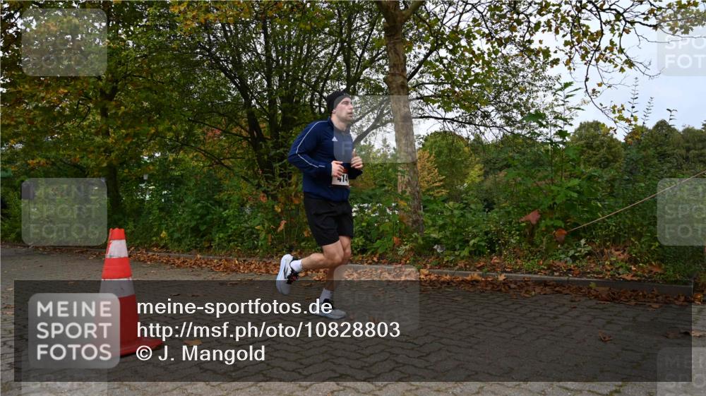 11.10.2026 - Bramfelder Halbmarathon 2026 J. Mangold http://msf.ph/oto/10828803 11.10.2026 10:58:47 Laufen 259, 312, 607, 748 meine-sportfotos.de