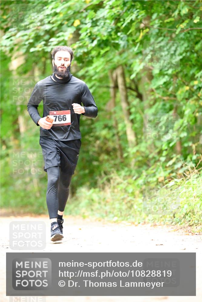 11.10.2026 - Bramfelder Halbmarathon 2026 Dr. Thomas Lammeyer http://msf.ph/oto/10828819 11.10.2026 11:08:12 Laufen 766 meine-sportfotos.de