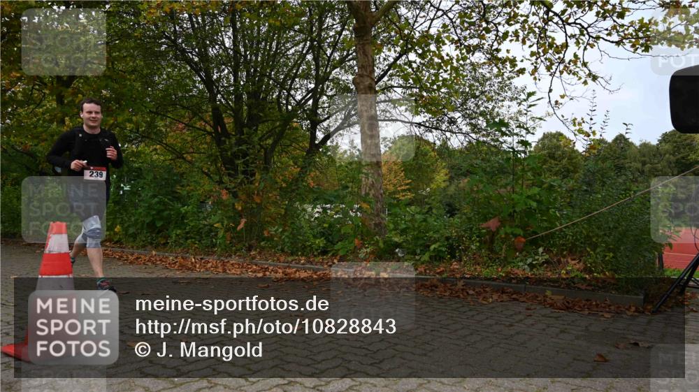 11.10.2026 - Bramfelder Halbmarathon 2026 J. Mangold http://msf.ph/oto/10828843 11.10.2026 10:59:37 Laufen 239, 799 meine-sportfotos.de