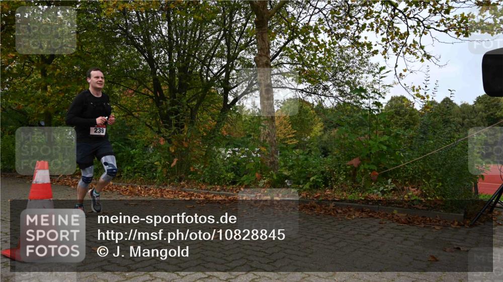 11.10.2026 - Bramfelder Halbmarathon 2026 J. Mangold http://msf.ph/oto/10828845 11.10.2026 10:59:37 Laufen 239, 799 meine-sportfotos.de