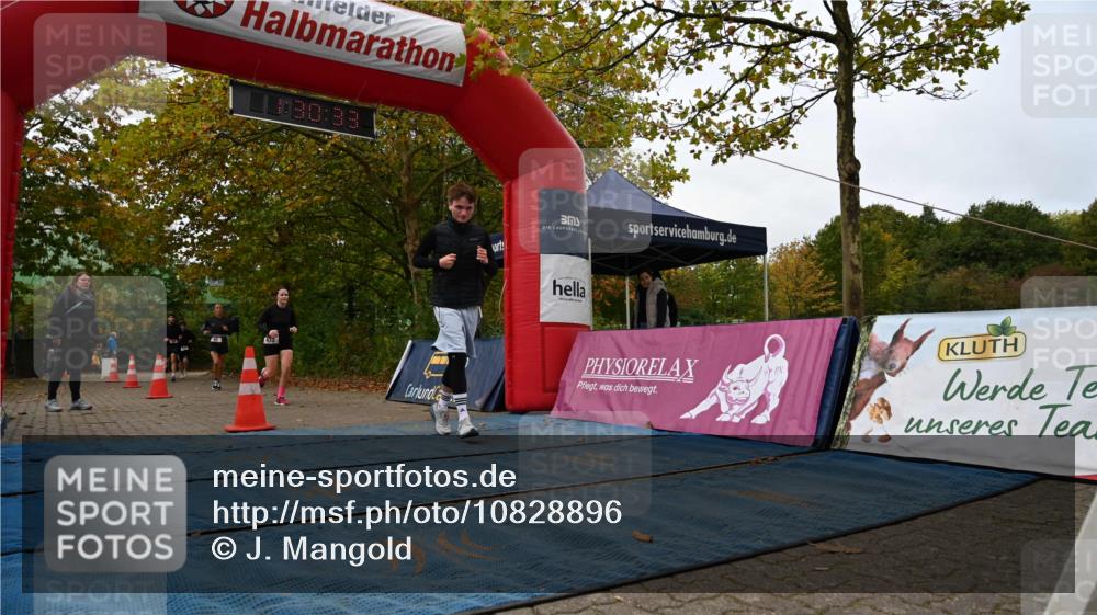 11.10.2026 - Bramfelder Halbmarathon 2026 J. Mangold http://msf.ph/oto/10828896 11.10.2026 11:00:32 Laufen 62, 432, 452, 605, 738 meine-sportfotos.de