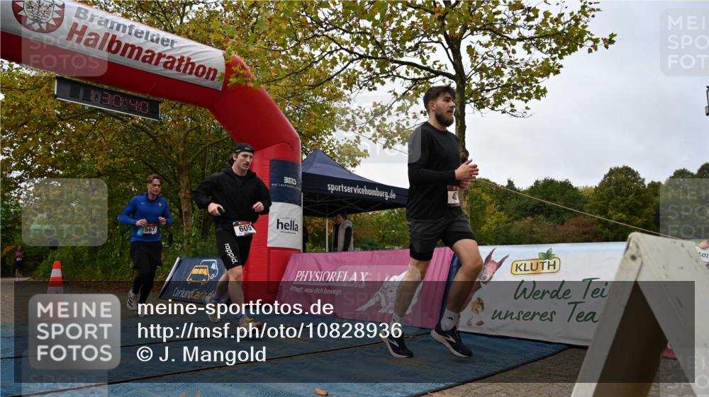 11.10.2026 - Bramfelder Halbmarathon 2026 J. Mangold http://msf.ph/oto/10828936 11.10.2026 11:00:39 Laufen 62, 374, 452, 567, 605 meine-sportfotos.de
