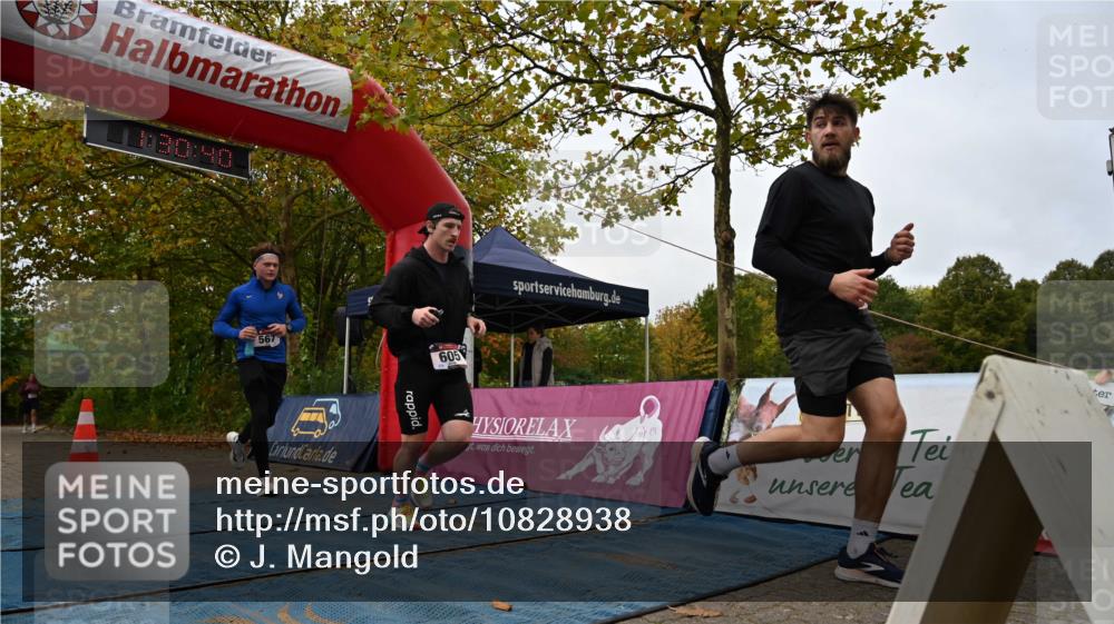 11.10.2026 - Bramfelder Halbmarathon 2026 J. Mangold http://msf.ph/oto/10828938 11.10.2026 11:00:39 Laufen 62, 374, 452, 567, 605 meine-sportfotos.de