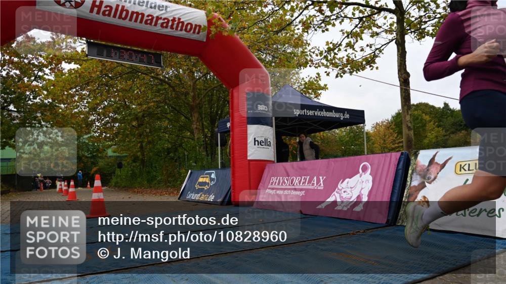 11.10.2026 - Bramfelder Halbmarathon 2026 J. Mangold http://msf.ph/oto/10828960 11.10.2026 11:00:45 Laufen 374 meine-sportfotos.de