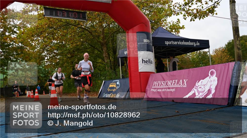 11.10.2026 - Bramfelder Halbmarathon 2026 J. Mangold http://msf.ph/oto/10828962 11.10.2026 11:01:00 Laufen 227, 300, 329, 385, 463 meine-sportfotos.de
