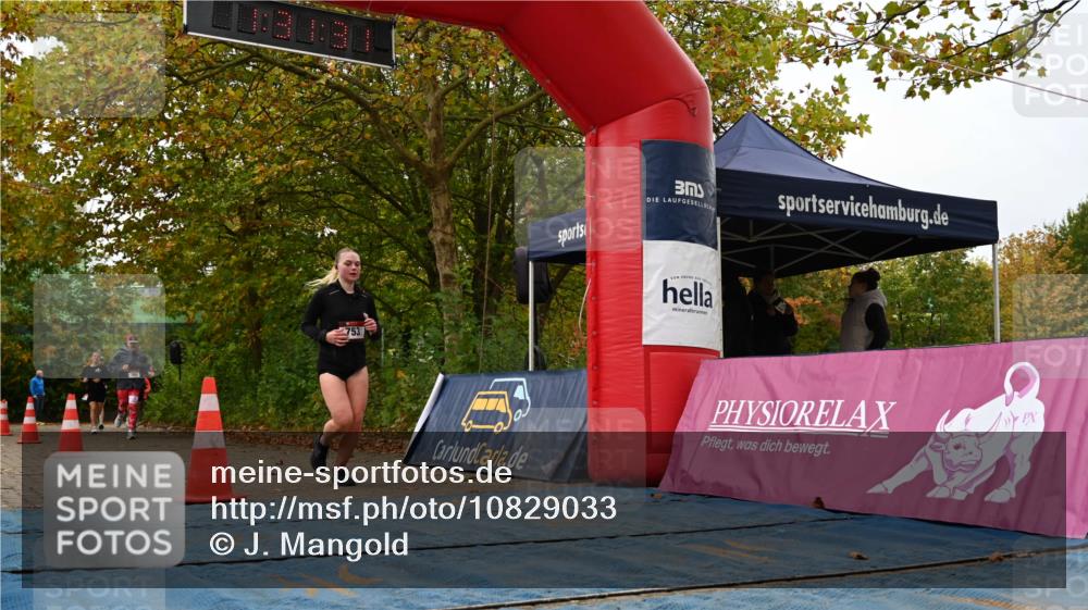 11.10.2026 - Bramfelder Halbmarathon 2026 J. Mangold http://msf.ph/oto/10829033 11.10.2026 11:01:29 Laufen 362, 408, 430, 753 meine-sportfotos.de