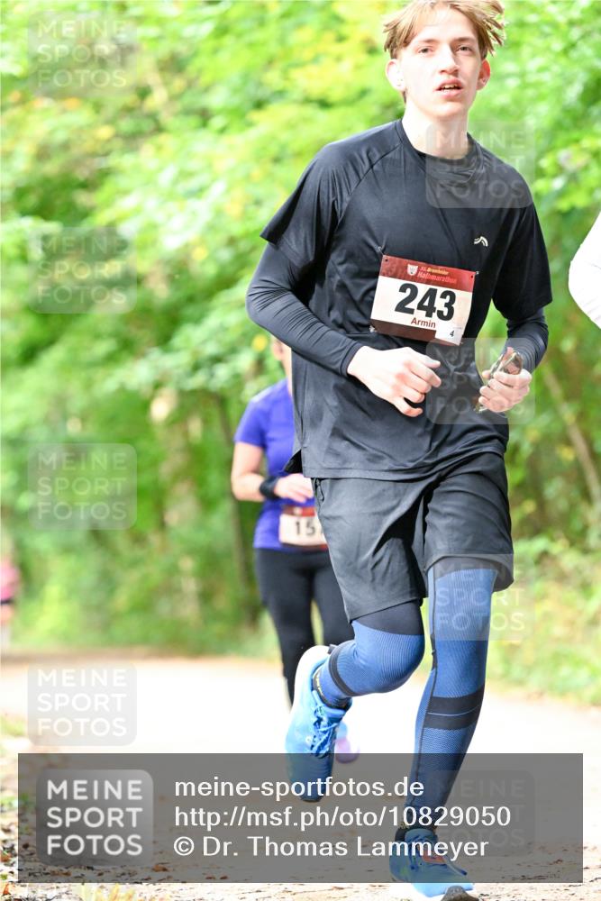 11.10.2026 - Bramfelder Halbmarathon 2026 Dr. Thomas Lammeyer http://msf.ph/oto/10829050 11.10.2026 11:08:46 Laufen 15, 35, 243, 4 meine-sportfotos.de