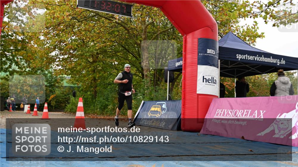 11.10.2026 - Bramfelder Halbmarathon 2026 J. Mangold http://msf.ph/oto/10829143 11.10.2026 11:02:06 Laufen 18 meine-sportfotos.de
