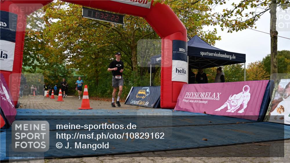 11.10.2026 - Bramfelder Halbmarathon 2026 J. Mangold http://msf.ph/oto/10829162 11.10.2026 11:02:20 Laufen 82, 176, 254, 720 meine-sportfotos.de