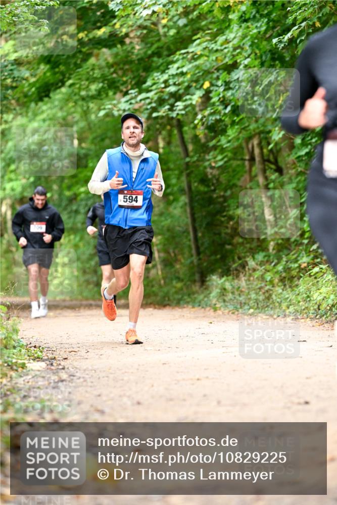 11.10.2026 - Bramfelder Halbmarathon 2026 Dr. Thomas Lammeyer http://msf.ph/oto/10829225 11.10.2026 11:09:09 Laufen 594 meine-sportfotos.de