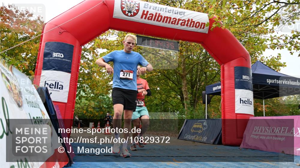 11.10.2026 - Bramfelder Halbmarathon 2026 J. Mangold http://msf.ph/oto/10829372 11.10.2026 11:04:33 Laufen 271, 371, 428, 576 meine-sportfotos.de