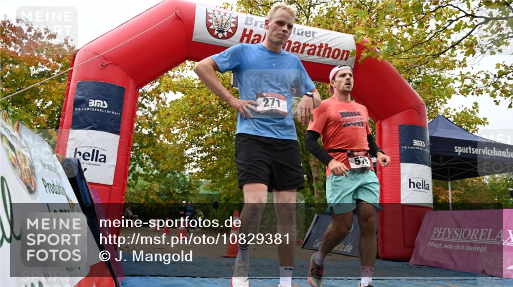 11.10.2026 - Bramfelder Halbmarathon 2026 J. Mangold http://msf.ph/oto/10829381 11.10.2026 11:04:34 Laufen 79, 271, 371, 428, 576 meine-sportfotos.de