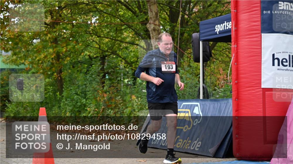 11.10.2026 - Bramfelder Halbmarathon 2026 J. Mangold http://msf.ph/oto/10829458 11.10.2026 11:05:15 Laufen 193, 218, 222 meine-sportfotos.de