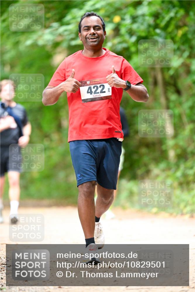 11.10.2026 - Bramfelder Halbmarathon 2026 Dr. Thomas Lammeyer http://msf.ph/oto/10829501 11.10.2026 11:10:37 Laufen 315, 422 meine-sportfotos.de