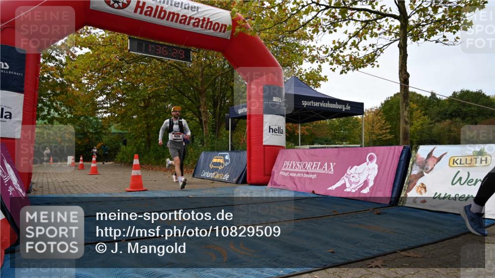 11.10.2026 - Bramfelder Halbmarathon 2026 J. Mangold http://msf.ph/oto/10829509 11.10.2026 11:06:28 Laufen 286, 489, 606 meine-sportfotos.de