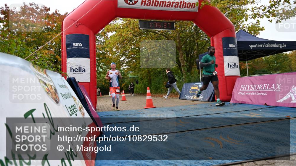 11.10.2026 - Bramfelder Halbmarathon 2026 J. Mangold http://msf.ph/oto/10829532 11.10.2026 11:06:36 Laufen 98, 147, 495 meine-sportfotos.de