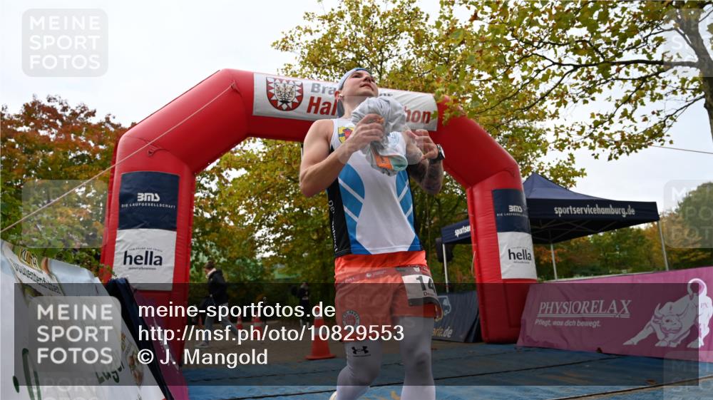 11.10.2026 - Bramfelder Halbmarathon 2026 J. Mangold http://msf.ph/oto/10829553 11.10.2026 11:06:38 Laufen 98, 147, 495 meine-sportfotos.de
