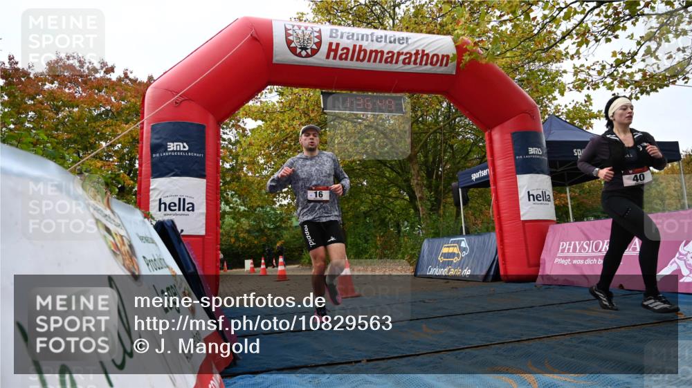 11.10.2026 - Bramfelder Halbmarathon 2026 J. Mangold http://msf.ph/oto/10829563 11.10.2026 11:06:47 Laufen 16, 40 meine-sportfotos.de