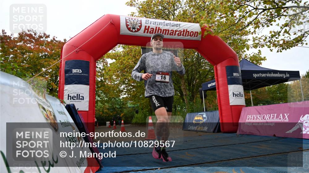 11.10.2026 - Bramfelder Halbmarathon 2026 J. Mangold http://msf.ph/oto/10829567 11.10.2026 11:06:48 Laufen 16, 40 meine-sportfotos.de